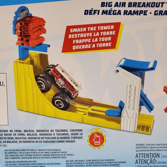 Hot Wheels Monster Trucks Big Air Breakout Playset 5 Alarm Die-Cast Firetruck - Picture 12 of 16